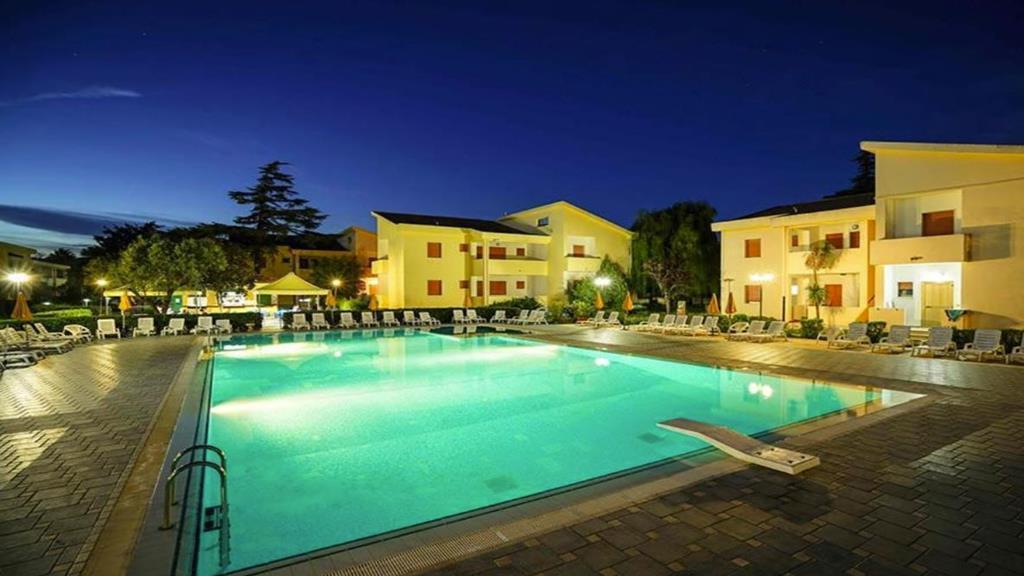 Apulia Hotel Sellia Marina Esterno foto