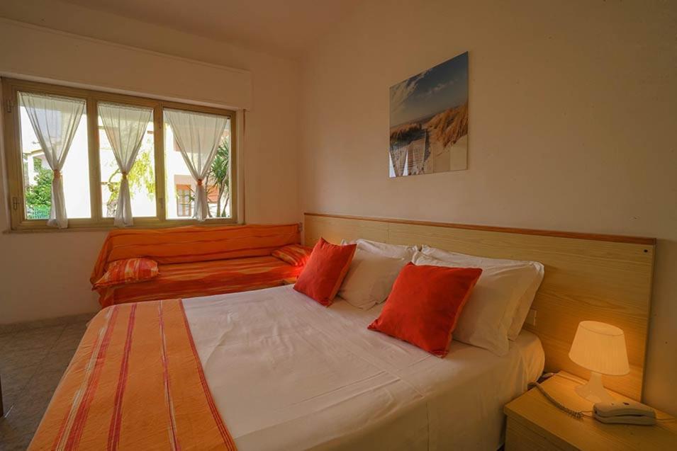 Apulia Hotel Sellia Marina Esterno foto